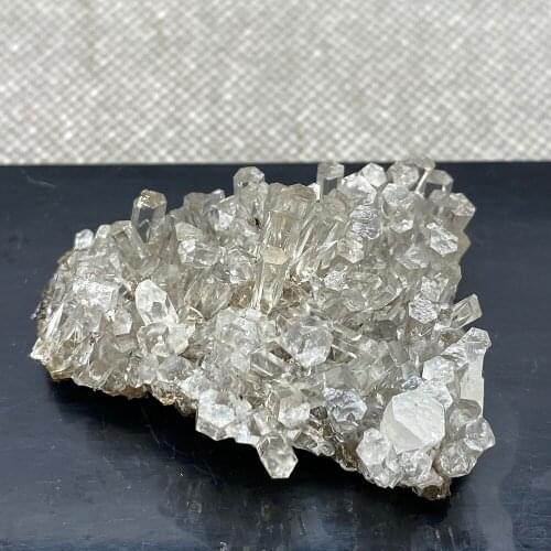 Natural transparent columnar calcite is rare and extinct in China