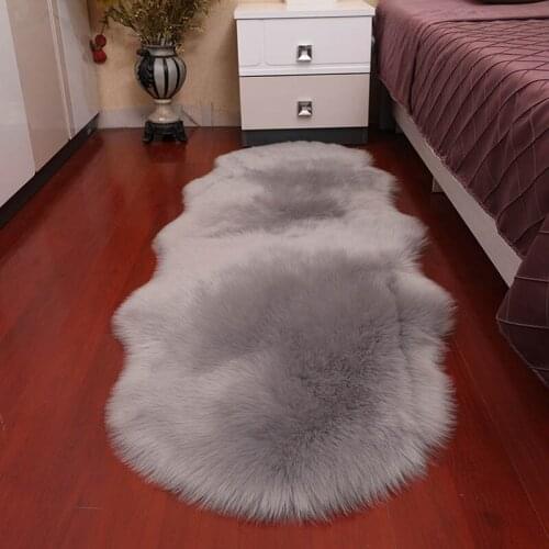 Artificial Wool Fluffy Carpet for Bedroom Mattress Door Window Bay Mat Soft Area Rug for Living Room
