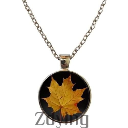Zdying Vintage Maple leaf Leaves Necklaces Round Pendant Glass Cabcohon Photo Charm Chain Necklace For Trendy Men Woman FY001