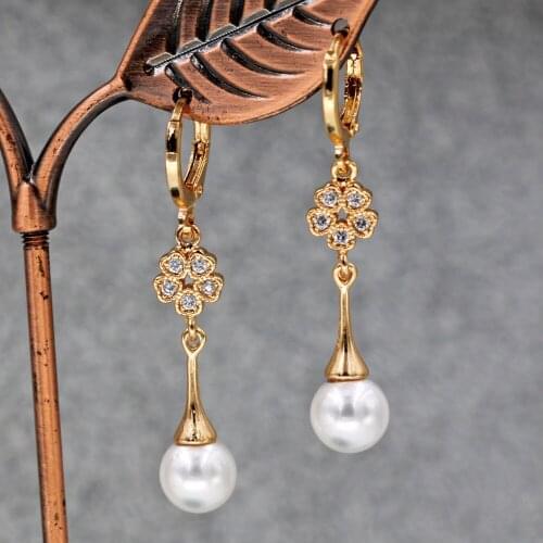 Drop-Earrings Jewelry Luxury Drop pearl Earrings Women 's earrings Fashion Gold flower Earrings white Zircon Dangle Earrings