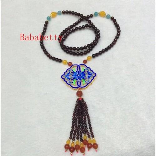 Natural Wine Red Stone Hand Knit Necklace Sweater Chain beautiful floral pattern 5-6 mm long 25 inches