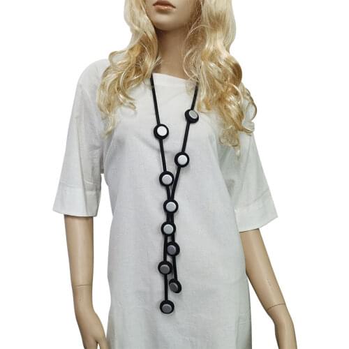 New Style Long Polychromatic Round Button Leather Rope Necklaces Women Fashion Handmade Rubber Sweater Accessories Necklace Gift