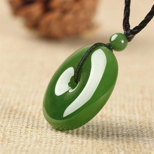 High imitation Green Pendant Necklace Green Peace Buckle Pendant Women Fashion Jewelry Free Rope