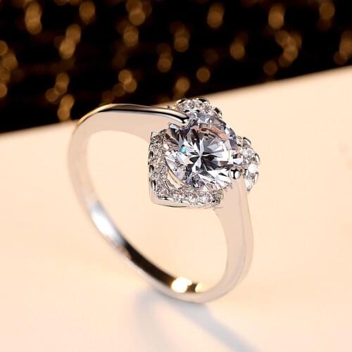 Womens Heart Shaped Zircon Ring Inlaid Zircon Fashion Beautiful Metal Ring Colorful Charm Party Wedding Ladies Jewelry