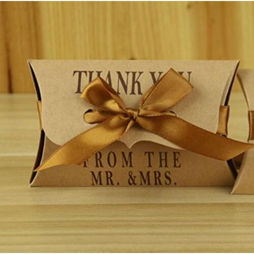Free shipping New Paper Candy Box Wedding Gift for Guests Wedding Favors and Gifts Boxes for Party Favors 50pcs