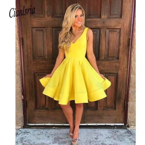 Yellow Homecoming Dress 2020 V Neck Popular Junior Short A-line Freshman Graduation Dress
