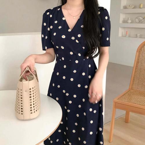 SHIJIA Summer Dress for Woman V Neck Slim Daisy Print Strap Waist Dresses Female Short-sleeved Korean Chic Party Vestidos 2021