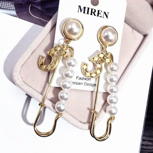 Korean Pin Letter Imitation Pearl Vintage Dangling Earrings Women Fashion Accessories Trends 2021 Style Jewelery Novelties