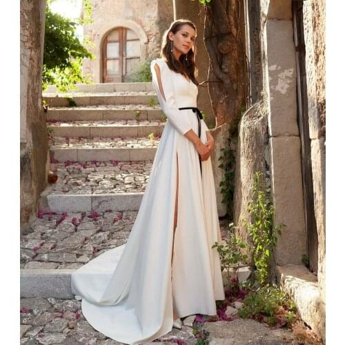 Elegant Long Sleeve Satin V-Neck Wedding Dresses with Pockets A-Line Open Back Robes De Mariée Bridal Gown For Women