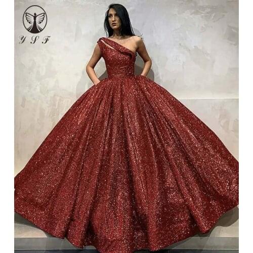 New Arrival Burgundy One Shoulder Cut hole Sleeveless Pleated Ball Gown Puffy Princess Prom Dresses 2020