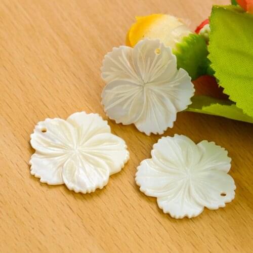 Natural Freshwater Shell White Mop Five Petal Flower Loose Beads DIY Clothes Earrings Necklace Jewelry Decoration Accessories