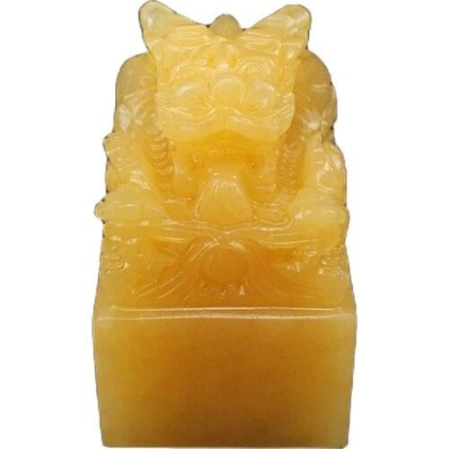 Natural rice topaz imitated ancient seal seal qin shihuang qianlong emperor imperial palace seal seal