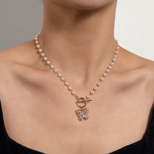 Origin Summer Exquisite Bling Bling Crystal Butterfly Pendant Necklace for Women Round Bead Chain Toggle Clasp Necklace Jewelry