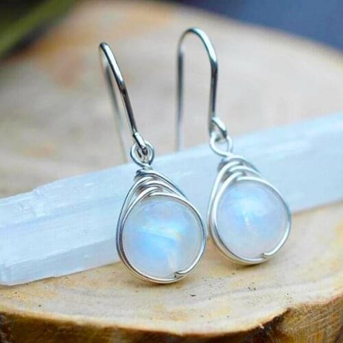 Cute Female White Moonstone Drop Earrings Silver Color Dangle Earrings For Women Vintage Bridal Round Wedding Earring