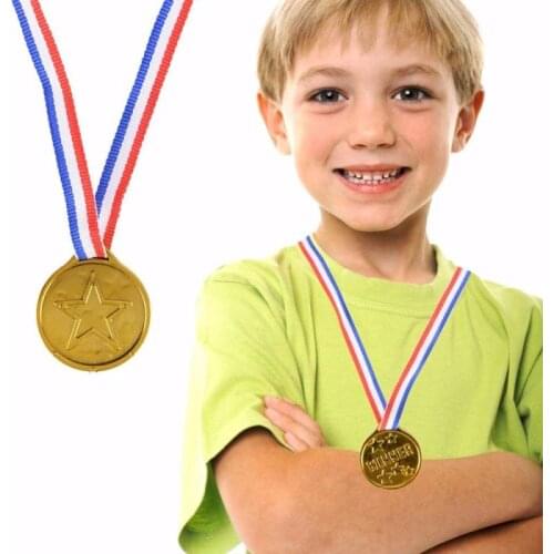 5pcs Plastic Childrens Winners Medals Sports Day Winner Party Bag Awards Encourage School Supplies Outdoor Fun Photo Props Toys