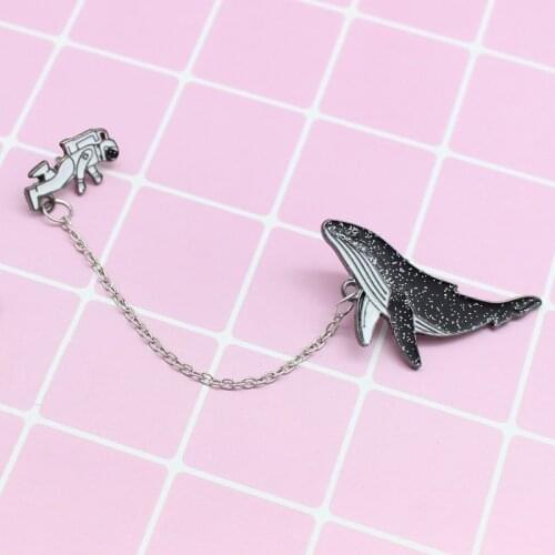 Astronaut Whale Brooch Spaceman Dolphin Sparkling Chic Fashion Pin Denim Jacket Badge Backpack Pendant Friends Punk Gift