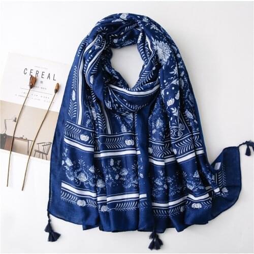 2020 Women Fashion Navy Blue Ethnic Floral Tassel Viscose Scarf Lady Print Shawls and Wraps Pshimina Stole Muslim Hijab 180*90Cm