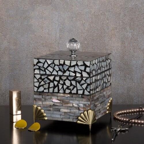 European Handmade Shell Storage Boxes Dressing Table Cosmetic Jewelry Organizer Creative Wedding Gift Household Rack with Handle