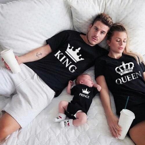 Mum Daughter T-shirt Mother Father Daughter Son Crown Clothes Mommy And Me Dress King Queen Princess Daddy Mommy And Me Clothing