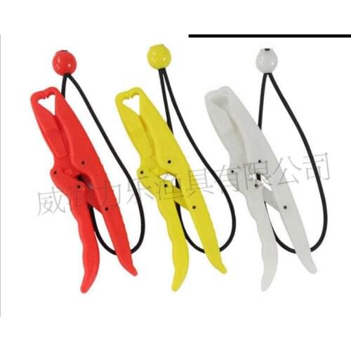 WholeSale 50pcs/lot 3 Color 17.5cm/25cm New Hand Controller Fishing Gripper Grabber Plastic Fish Lip Grip Fishing Tackle Tool