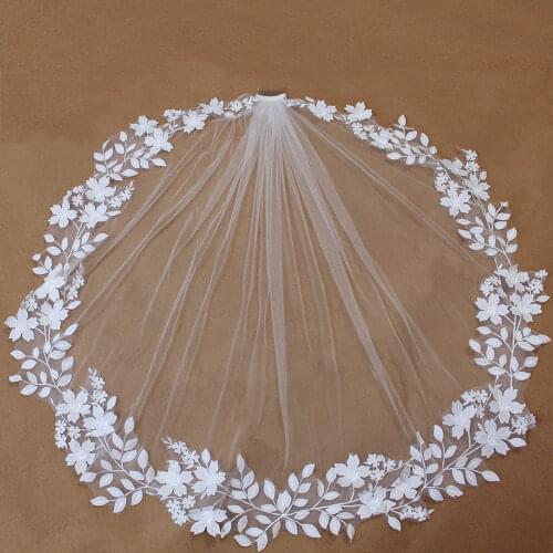 Beautiful Short Wedding Veil with Flowers 1 Layer 1 Meter New Arrival Bridal Veil with Comb Wedding Accessories Sluier 2020