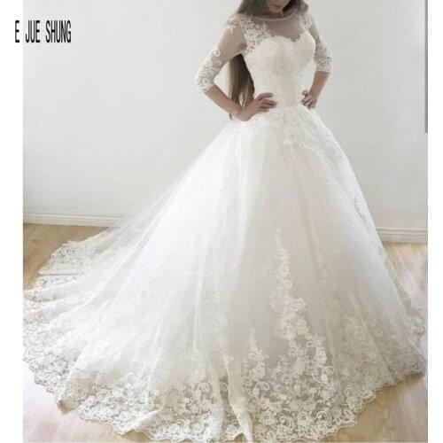 E JUE SHUNG 3/4 Long Sleeves Ball Gown Wedding Dress Appliques Lace Sheer Scoop Neck Button Back Bridal Gowns robe de mariée