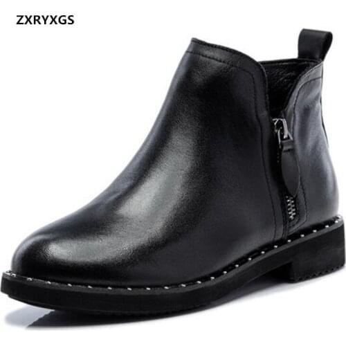 2020 New Spring Rivet Genuine Leather Chelsea Boots Black Martin Boots Large Size Winter Warm Boots Snow Shoes Woman Ankle Boots