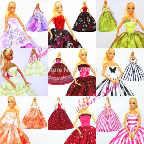 Hot ! 30 Pcs = 10 dresses+10 hangers+10 shoes Handmade Gown Doll Clothing Accessories Princess Skirt Suit For Barbie Kurhn Doll
