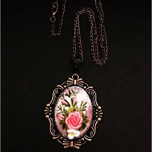 Elif Kolye 003 Nakış Özel Tasarım Tüm Kıyafetlerinize Çok Yakışacak Uzun Zincirli Rahat Takılabilir Tarzınızı Yansıtın