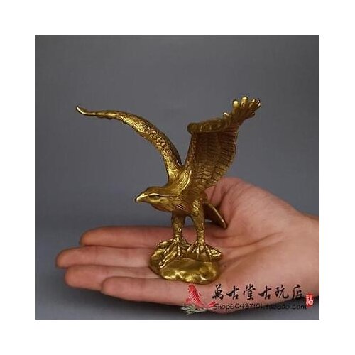 Old Chinese brass hand-carved fine fengshui lucky flying eagle statue