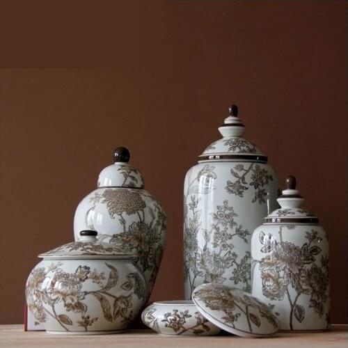 Jingdezhen Ceramic Freehand Vase Living Room Decoration Modern Handicraft Antique European Ornamental Ceramic Pot porcelain jar