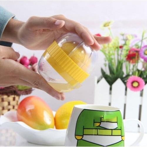 Hot Sale Mini Juicer Fruit Press Squeezer Portable Manual Citrus Lemon Orange Juice Maker Random Color Kitchen Accessories Tools