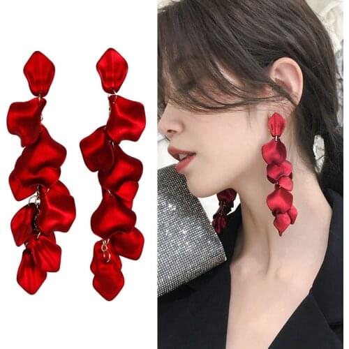XIYANIKE 2019 New Arrival Vintage Women Dangle Earrings Sexy Rose Petal Long Tassel Earrings Female Korean Jewelry Red Earrings