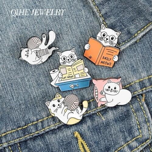 Doctor Cat Reading Books Enamel Lapel Pins Playing ball Cute Brooches Badges Fashion Pins Gifts for Friends Jewelry Wholesale
