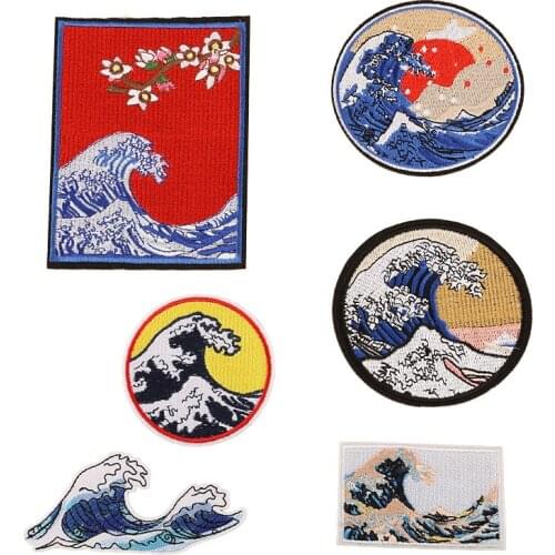 Japanese Embroidered Patches on Clothes DIY Cartoon Wave Applique Clothing Thermoadhesive Patches for Clothing Stickers Badges