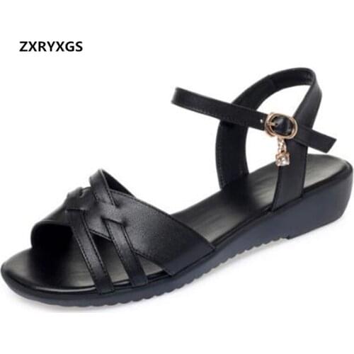Promotion 2021 Top Cowhide Summer Open Toe Sandals Flat Soft Sole Comfortable Sandals Big Size Women Sandal Shoes Casual Sandals