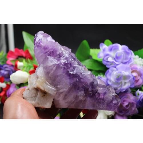942g Specimens of natural quartz crystal violet cluster carving skull treatment B12