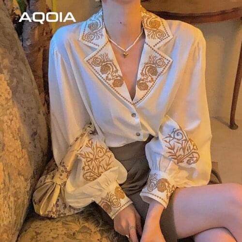 2021 Spring Vintage Women Blouse Button Floral Embroidery Puff Long Sleeve Loose Tunic Ladies Shirt Elegant Fashion Female Tops