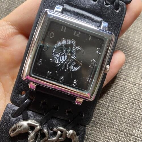 Reloj Hombre Unique Design Scorpion Metal Decoration Large Dial Mens Military Watch Black Leather Quartz Sports Wrist Watches