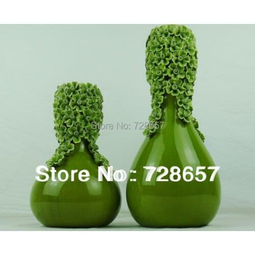Home Decorative Ceramics Vase. Quality Household Fashion Decoration Porcelain Glazed Vase with Handmade Pinched Flower