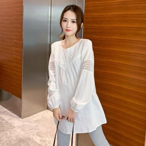 9501# 2021 Spring White Cotton Maternity Blouses Sweet Lace Patchwork Shirt Clothes for Pregnant Women Loose Pregnancy Tops