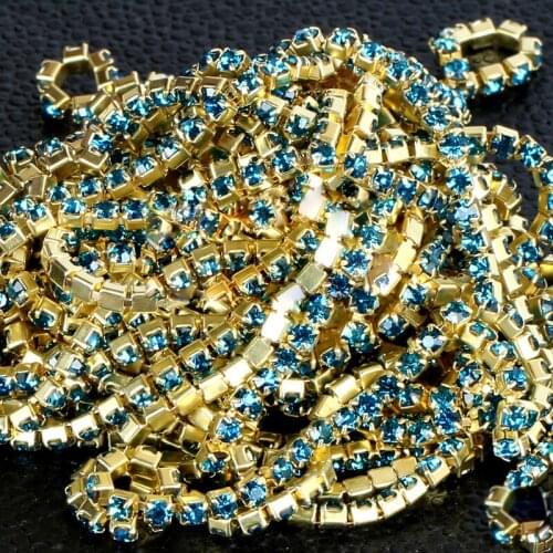 SS6,8,10,12 10 cup chain More Size Blue Zircon Crystal Rhinestone stones round cup strass trim silver base top dense rhinestone