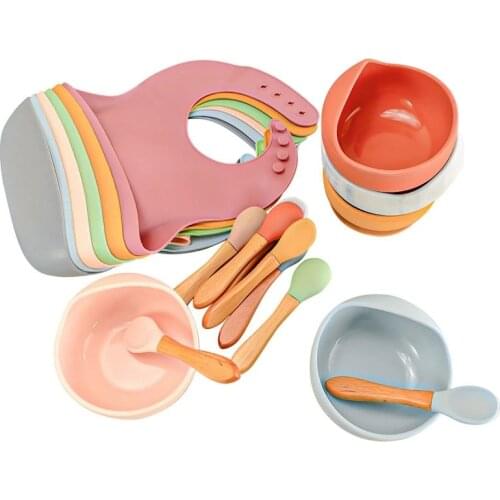 3pc/set Baby Silicone Bowl Set Kids Silicone Feeding Waterproof Bibs Set Wooden Spoon Food Grade 10 colors