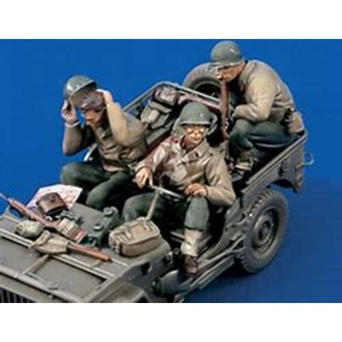 1/35 Resin Figure Model Kit Unassambled Unpainted 1009(3 figures NO CAR)