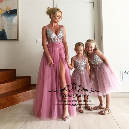 Sparkly Crystals Flower Girls Dresses 2021 Mother And Daughter Matching Gowns Birthday Family Looks Formal Evening Photo Wears