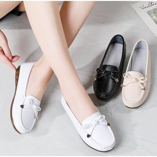 New 2021 Spring Women Flats Shoes Genuine Leather Casual Shoes Woman Moccasins Shoes Vintage Slip On Round Toe Womens Loafers
