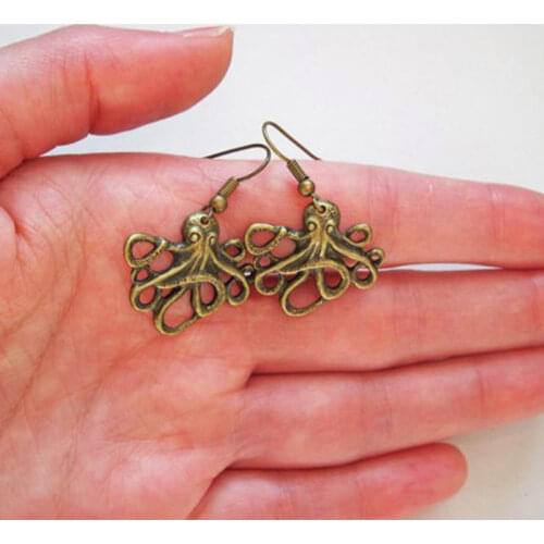 Fashion Jewelry Ornament Deep Shanghai Giant Blame Big Octopus Dark Goth Punk Personality Dangle Earrings Classic Bronze Pendant