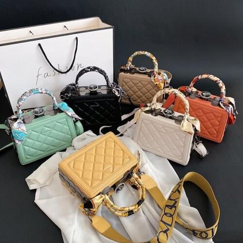 Korea style elegant women purse boxes chain crossbody shoulder handbags PU leather purses with scarfs
