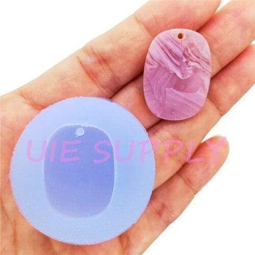 BYL336U Resin Earrings Silicone Mold Jewerly Pendant Necklace Making Fondant Decoration Food Safe Oven Safe 26.1mm x 19.2mm