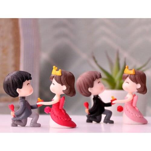 Happiness Wedding Romantic Young Couple Figurines Sweety Lovers Craft Fairy Scene Warm Gift Valentines Day Ornaments Room Decor